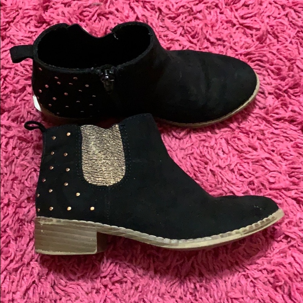 Black ankle boots